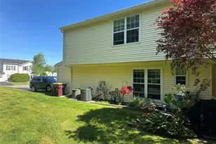 121 Village Green Ct, Warwick, NY 10990 - Photo 26