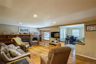 12 Swan Ln, Hauppauge, NY 11788 - Photo 10