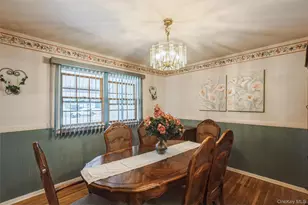 12 Swan Ln, Hauppauge, NY 11788 - Photo 4