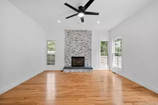 40 Muncey Rd, Bay Shore, NY 11706 - Photo 26