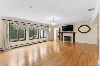 72 Lake End Road, Merrick, NY 11566 - Photo 6