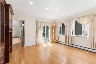 72 Lake End Rd, Merrick, NY 11566 - Photo 22