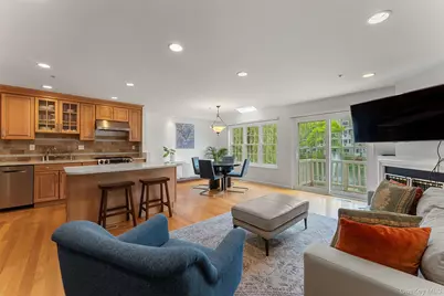 611 Pondside Drive, White Plains, NY 10607 - Photo 2