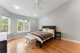 611 Pondside Dr, White Plains, NY 10607 - Photo 10