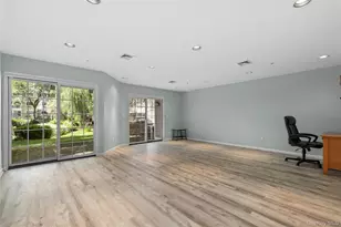 611 Pondside Dr, White Plains, NY 10607 - Photo 18