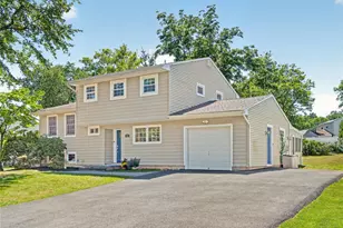 42 Chestnut Oval, Orangeburg, NY 10962 - Photo 2