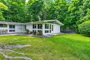 44 White House Rd, White Plains, NY 10607 - Photo 6