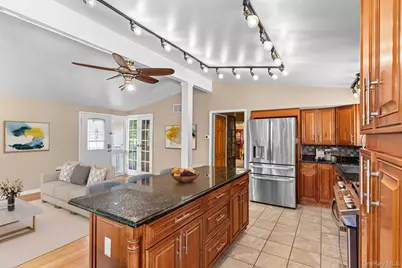 44 White House Road, White Plains, NY 10607 - Photo 16