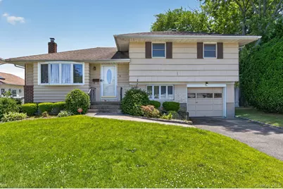 4 Gates Avenue, Plainview, NY 11803 - Photo 1