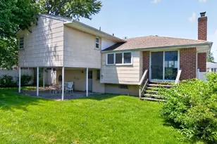 4 Gates Ave, Plainview, NY 11803 - Photo 38