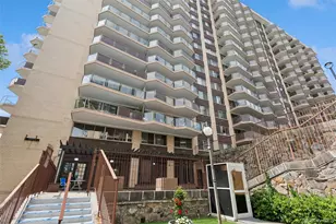 18-15 215th St, Bayside, NY 11360 - Photo 26