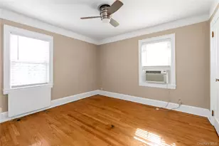 89 Trafalgar Square, Lynbrook, NY 11563 - Photo 22