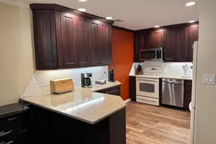 836 Skyline Dr, Coram, NY 11727 - Photo 10