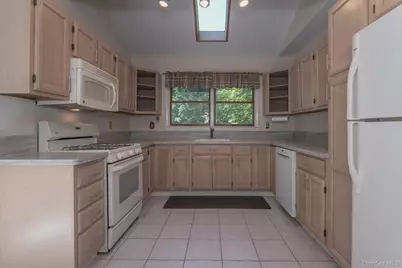 74 Highland Avenue, Florida, NY 10921 - Photo 10