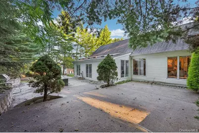 8 Abbey Road, Orangeburg, NY 10962 - Photo 34