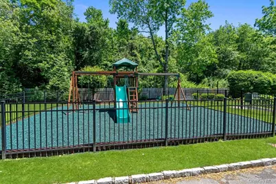 12 Cold Harbour Lane #82, Woodbury, NY 11797 - Photo 44