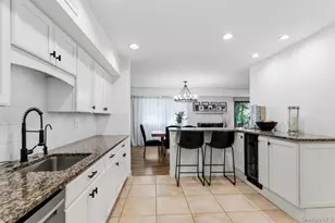 12 Cold Harbour Ln, Woodbury, NY 11797 - Photo 28