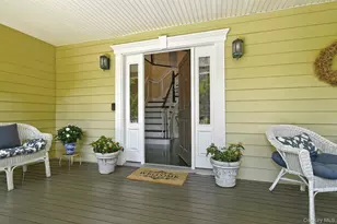 4 Hampton Ct, Huntington, NY 11743 - Photo 4