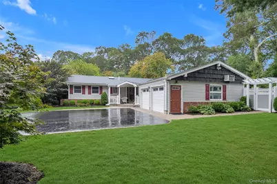 87 Teed Street, South Huntington, NY 11746 - Photo 2