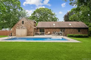 37 Fanning Ave, Hampton Bays, NY 11946 - Photo 26