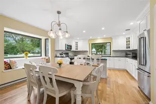 37 Fanning Ave, Hampton Bays, NY 11946 - Photo 12