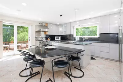 4 Old House Lane, Chappaqua, NY 10514 - Photo 12