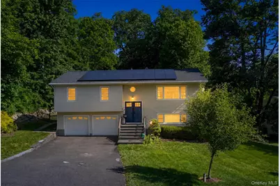 55 Carolina Drive, New City, NY 10956 - Photo 1