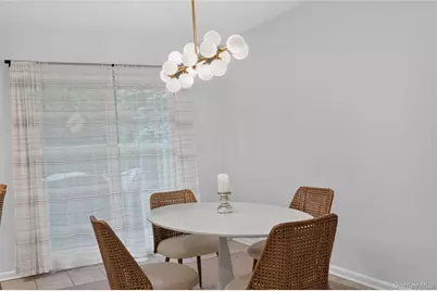 1341 Pelhamdale Avenue, Pelham, NY 10803 - Photo 8