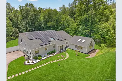 194 S Mountain Road, New City, NY 10956 - Photo 2