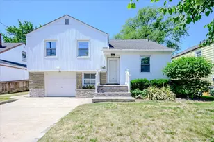 567 Oxford Rd, Cedarhurst, NY 11516 - Photo 1