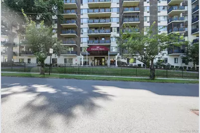 160 Academy Street #3P, Poughkeepsie, NY 12601 - Photo 1