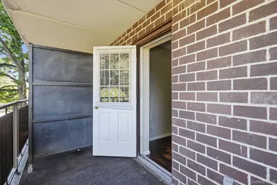 160 Academy Street #3P, Poughkeepsie, NY 12601 - Photo 4