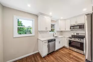 610 Americus Ave, Patchogue, NY 11772 - Photo 10