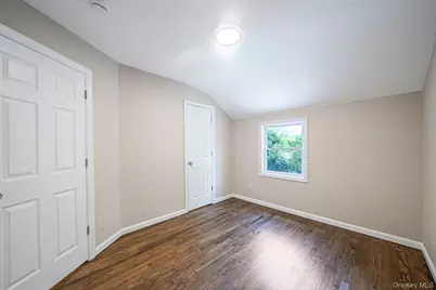 610 Americus Avenue, Patchogue, NY 11772 - Photo 28