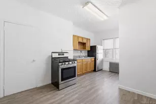 60-89 54th St, Maspeth, NY 11378 - Photo 14