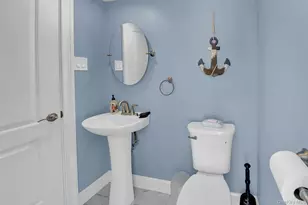 52 41st St, Islip, NY 11751 - Photo 24
