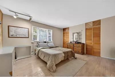 3145 Hewlett Avenue, Merrick, NY 11566 - Photo 22