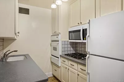 102-10 66th Road #12A, Forest Hills, NY 11375 - Photo 10