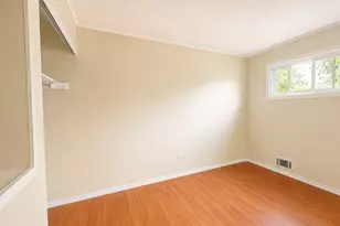 1327 Brooklyn Blvd, Bay Shore, NY 11706 - Photo 10