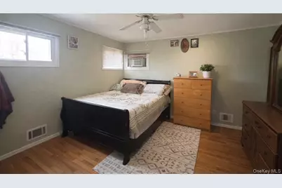 1327 Brooklyn Boulevard, Bay Shore, NY 11706 - Photo 6