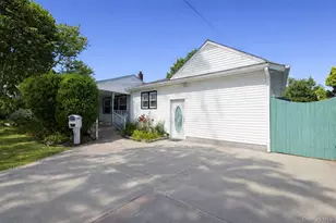 1327 Brooklyn Blvd, Bay Shore, NY 11706 - Photo 2