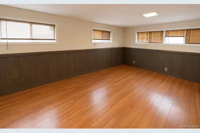 1327 Brooklyn Boulevard, Bay Shore, NY 11706 - Photo 16