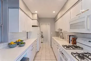 61 Maine Ave, Rockville Centre, NY 11570 - Photo 8