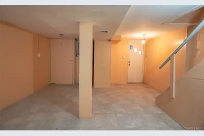 11205 103rd Avenue, Richmond Hill, NY 11419 - Photo 28