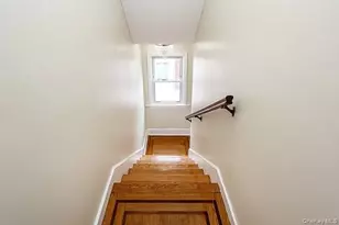 194 Holly Ave, Hempstead, NY 11550 - Photo 20