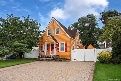 194 Holly Avenue, Hempstead, NY 11550 - Photo 1