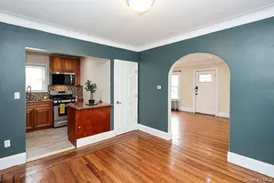 194 Holly Ave, Hempstead, NY 11550 - Photo 10