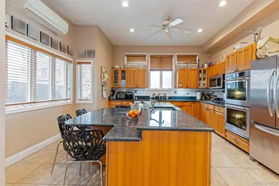 125 Beach 3rd Street, Far Rockaway, NY 11691 - Photo 10