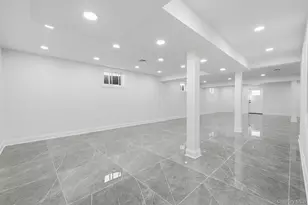 15 Roy St, Elmont, NY 11003 - Photo 44