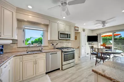 101 Windsor Oval, New Rochelle, NY 10805 - Photo 8